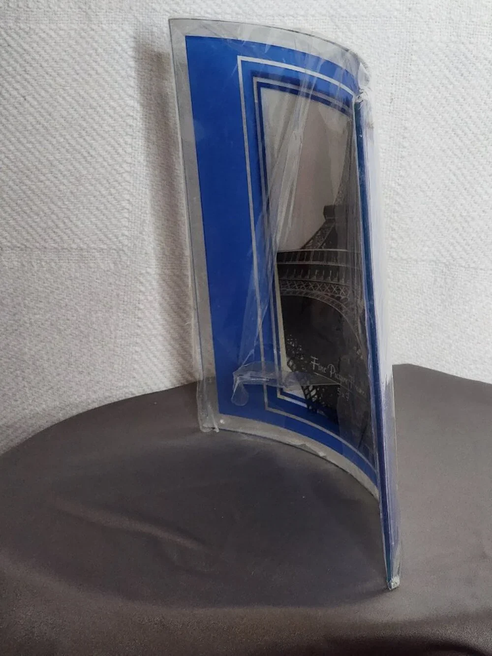 E.D.A. International Curved Glass Vertical 5